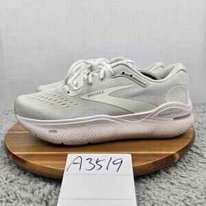 Brooks Womens Ghost Max Wide White Athletic Comfort Gym Road Running Shoe W10 D